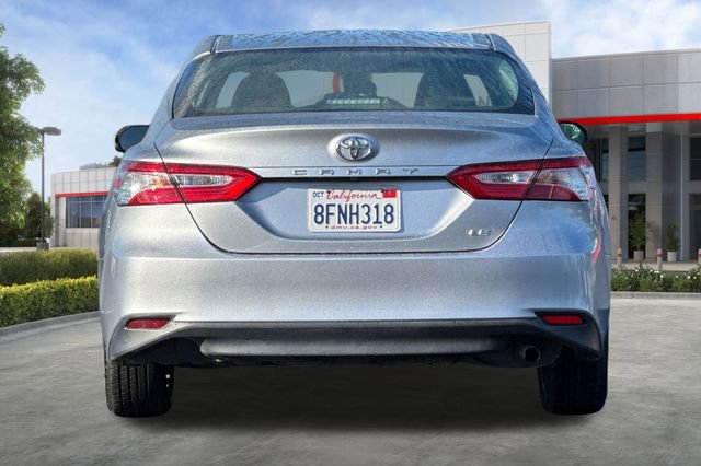 Used 2018 Toyota Camry LE image 5