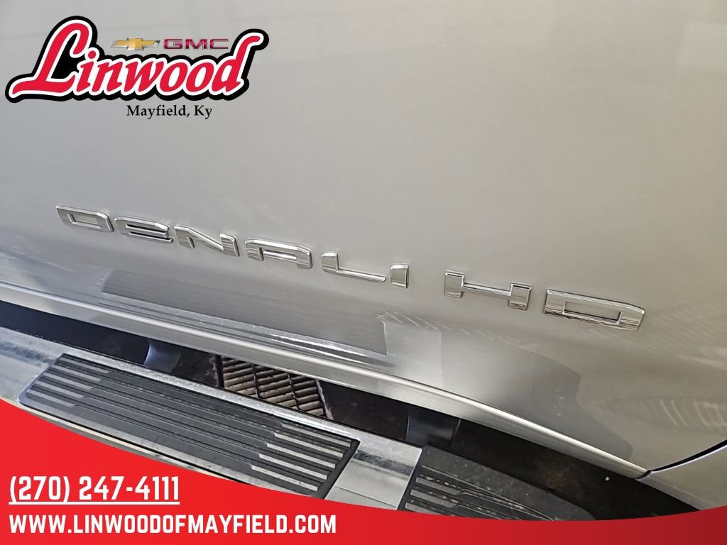 Used 2023 GMC Sierra 2500 Denali image 11