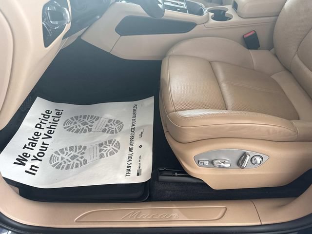 Used 2022 Porsche Macan AWD/4WD image 50