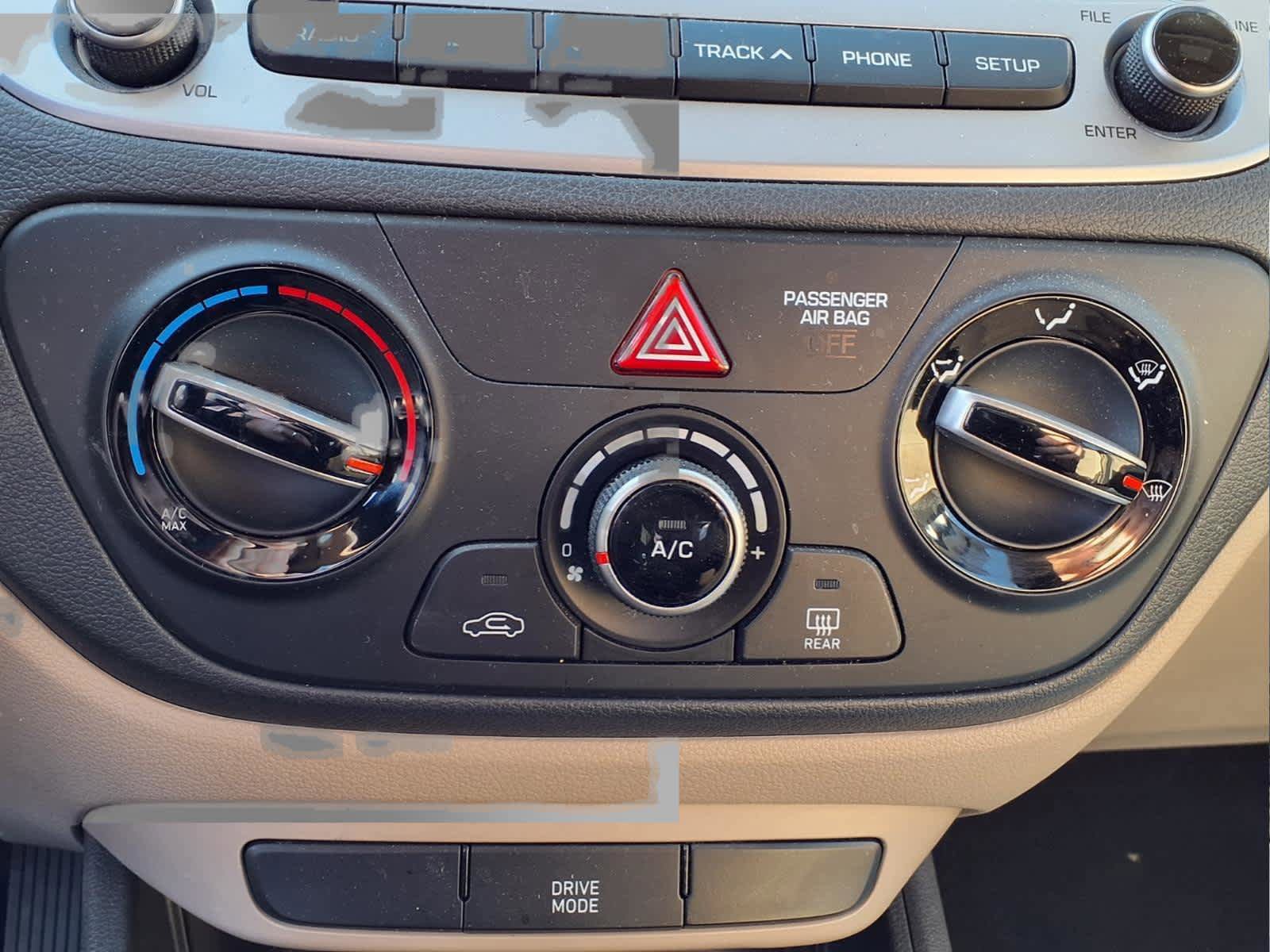 Used 2022 Hyundai Accent SE FWD image 10