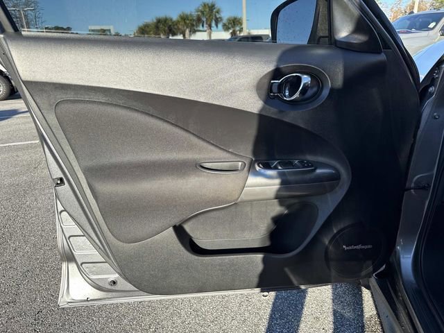 Used 2016 Nissan Juke SL image 18