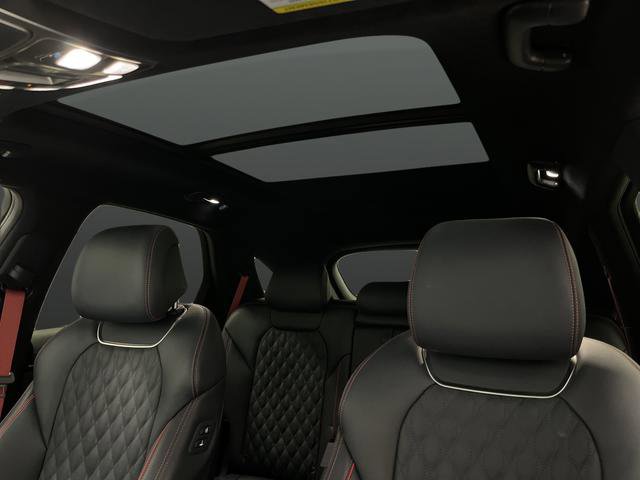 Used 2025 Genesis GV70 3.5T Sport w/ Sport Advanced Package image 7