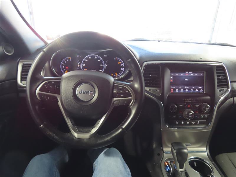 Used 2019 Jeep Grand Cherokee Laredo image 20