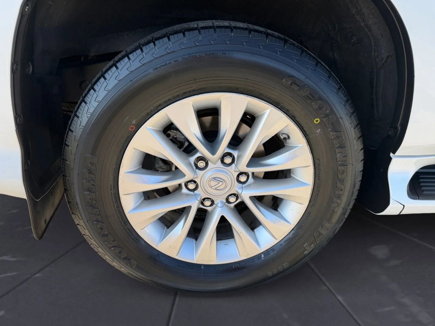 Used 2019 Lexus GX 460 image 38