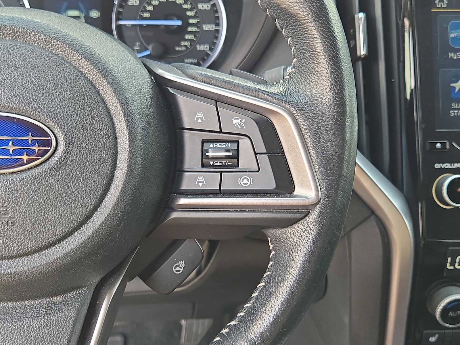 Used 2022 Subaru Ascent Limited image 28