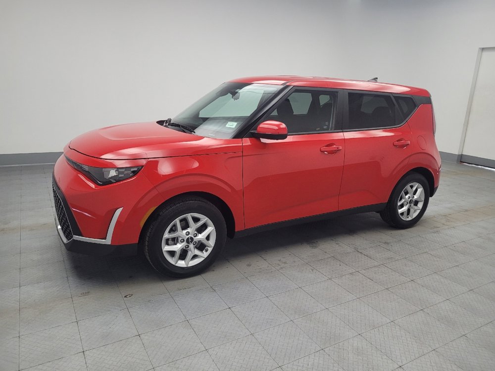 Used 2025 Kia Soul S image 2