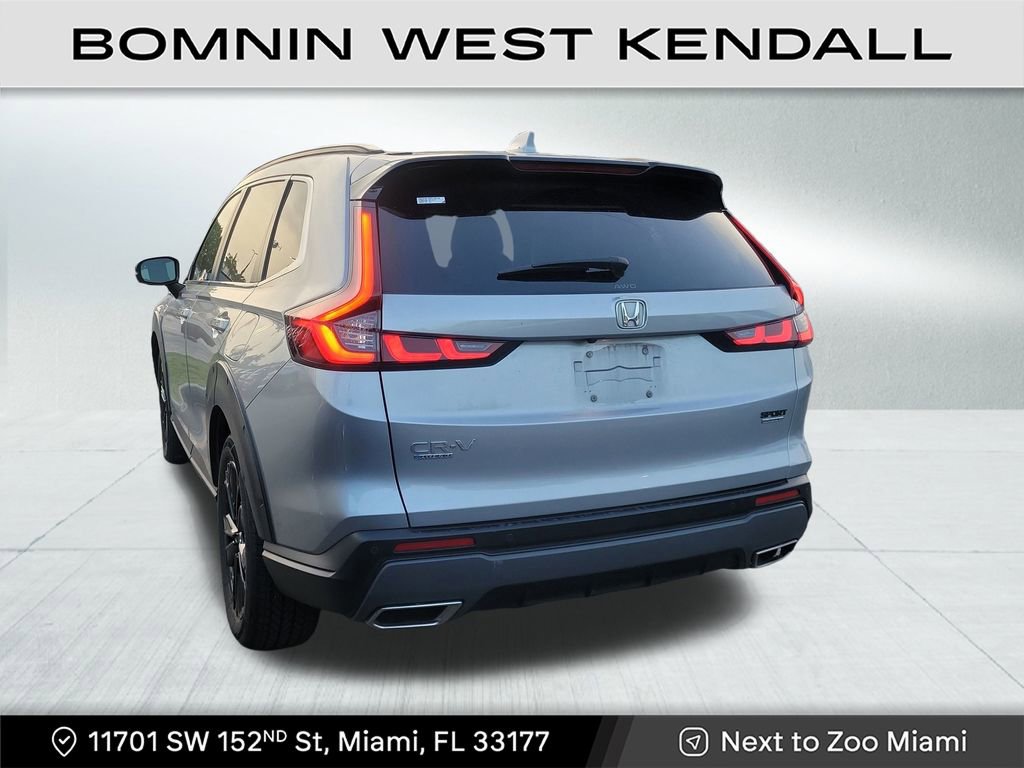 Used 2023 Honda CR-V Sport Touring image 3