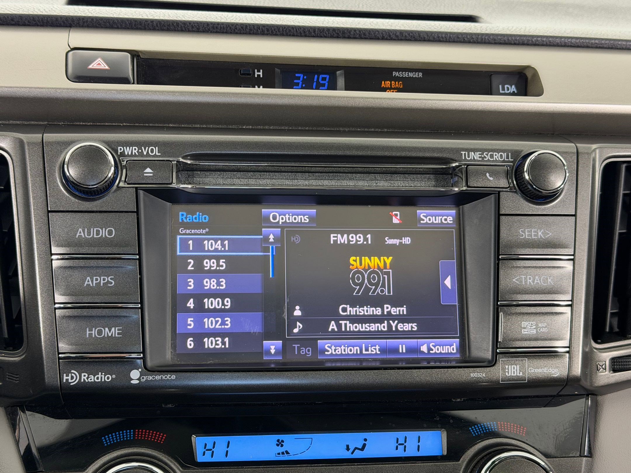 Used 2014 Toyota RAV4 Limited image 30