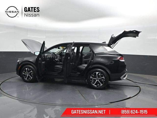 Used 2025 Kia Sportage EX FWD image 56
