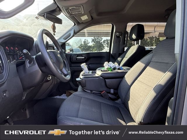 Used 2024 Chevrolet Silverado 1500 Custom RWD image 9