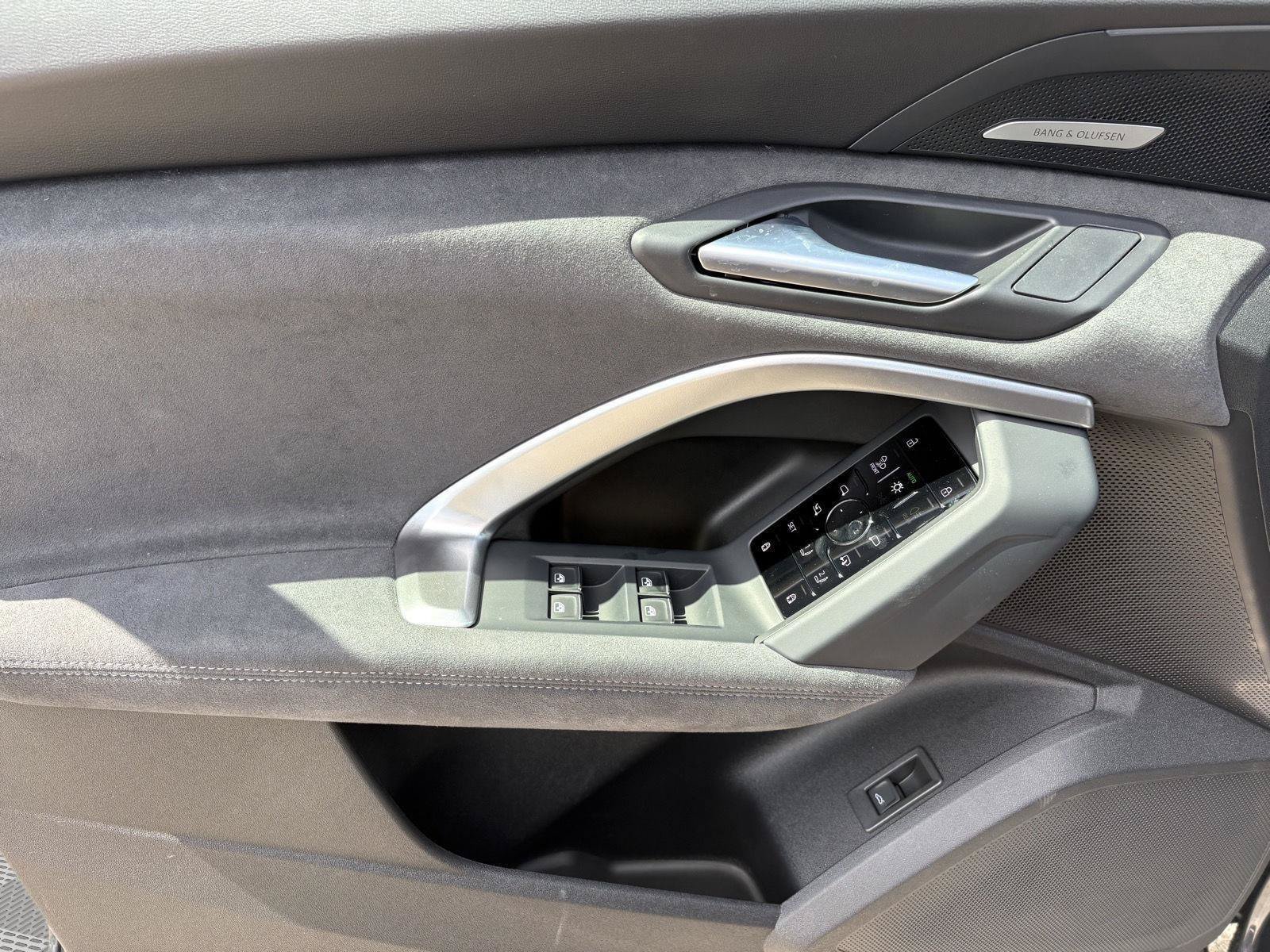 New 2026 Audi SQ5 Premium Plus AWD/4WD image 12