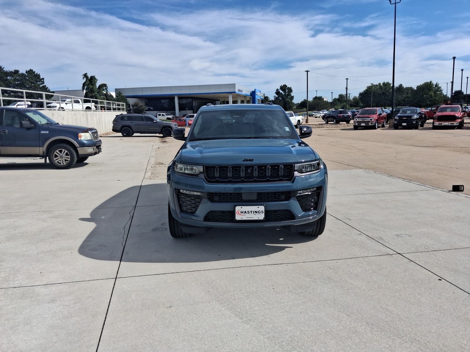 New 2026 Jeep Grand Cherokee L Limited AWD/4WD image 8