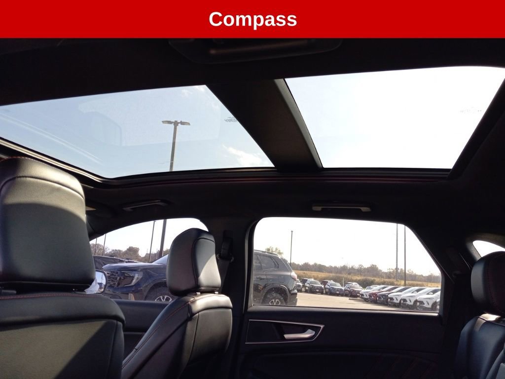 Used 2021 Ford Edge ST-Line w/ Cold Weather Package image 19