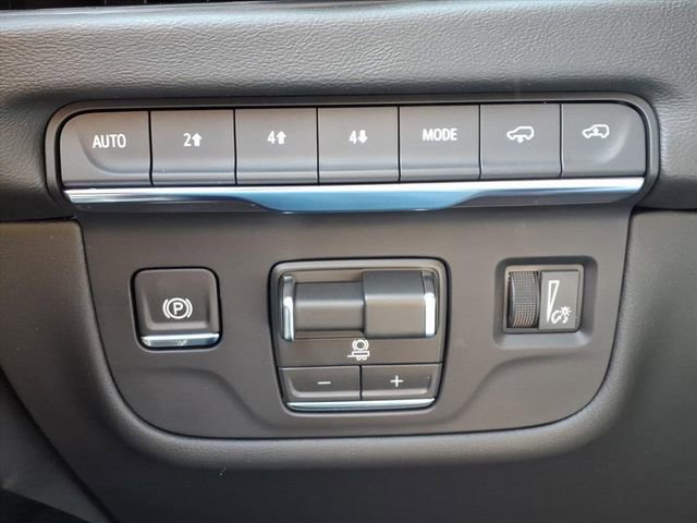 New 2026 Cadillac Escalade ESV Luxury w/ Touring Package image 11