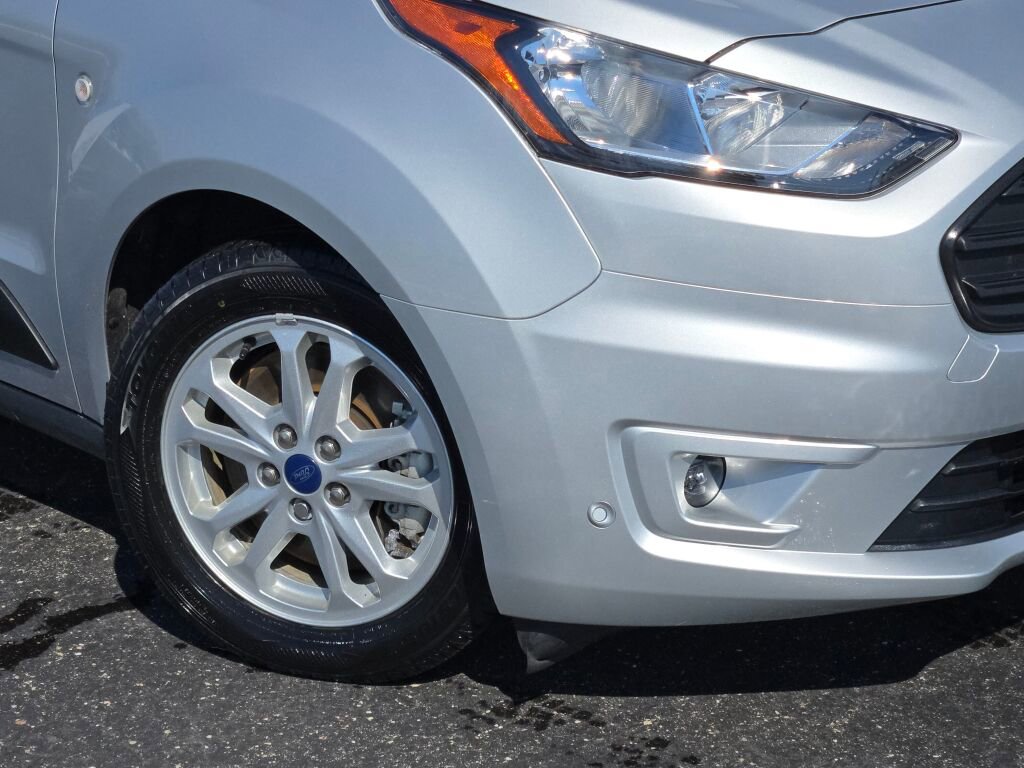 Used 2023 Ford Transit Connect XLT image 3