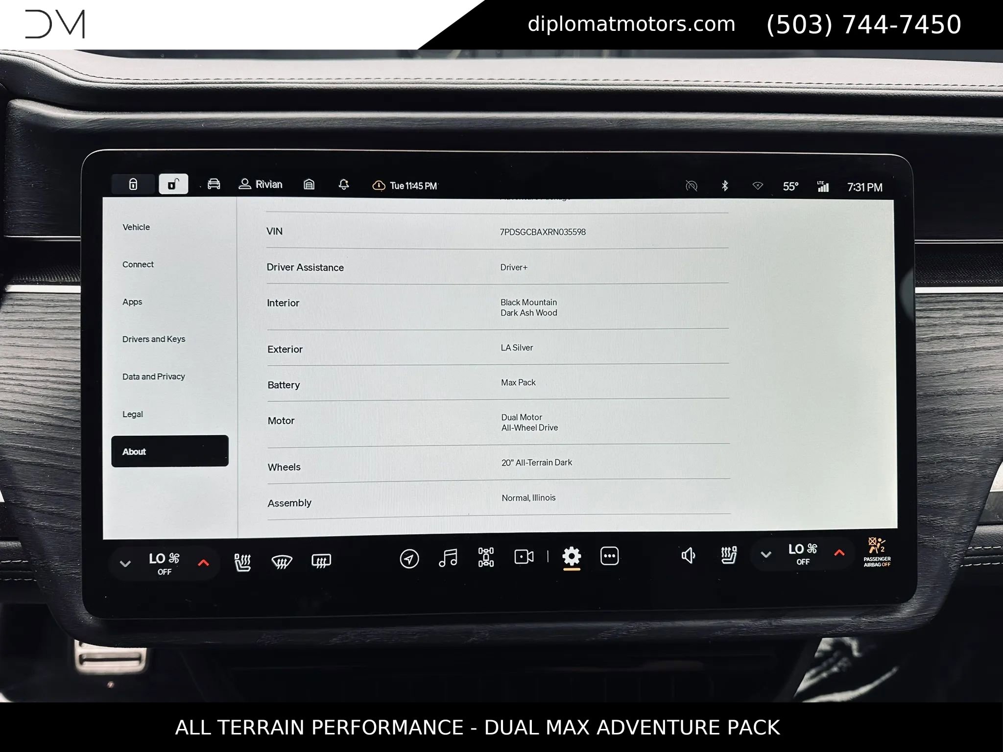 Used 2024 Rivian R1S Adventure image 39