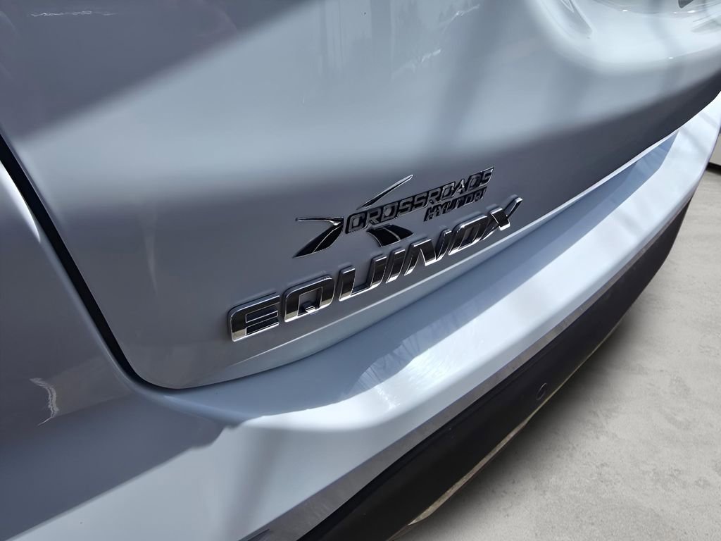 Used 2023 Chevrolet Equinox LT w/ LPO, Floor Liner Package AWD/4WD image 19
