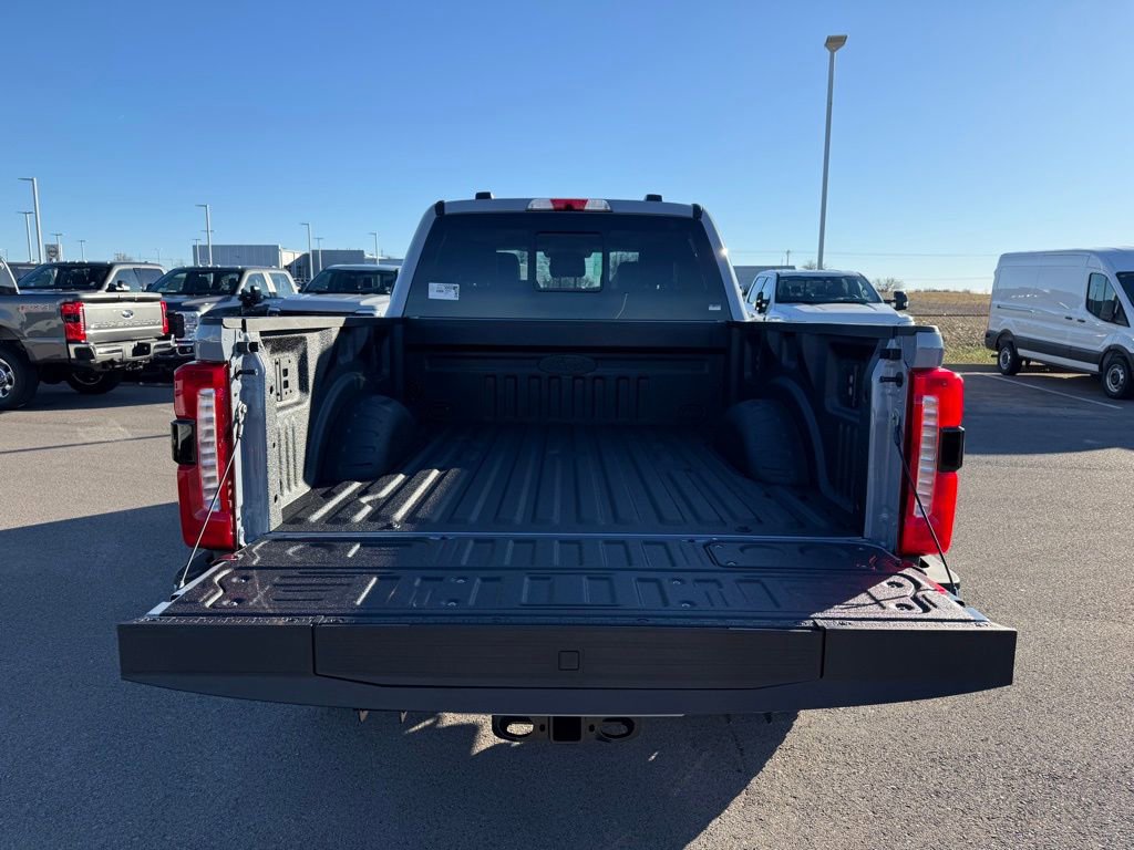 New 2026 Ford F250 Lariat w/ Black Appearance Package image 38