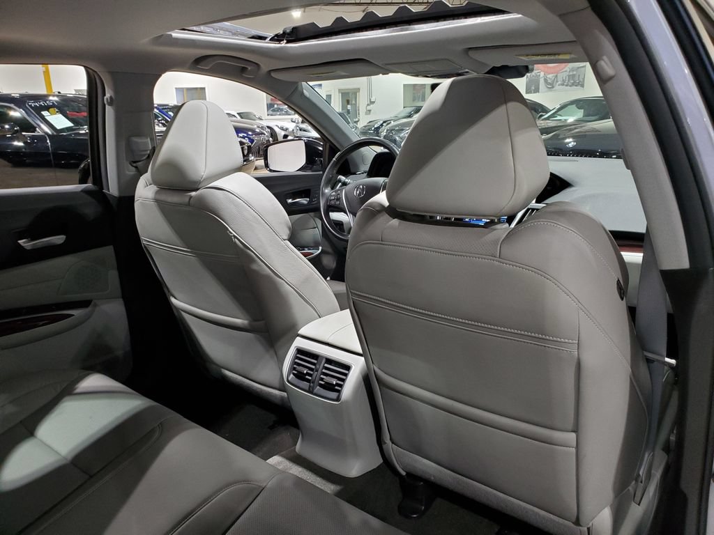 Used 2015 Acura TLX V6 w/ Technology Package FWD image 22