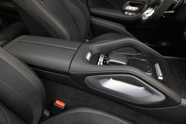 Used 2023 Mercedes-Benz GLS 63 AMG 4MATIC image 32