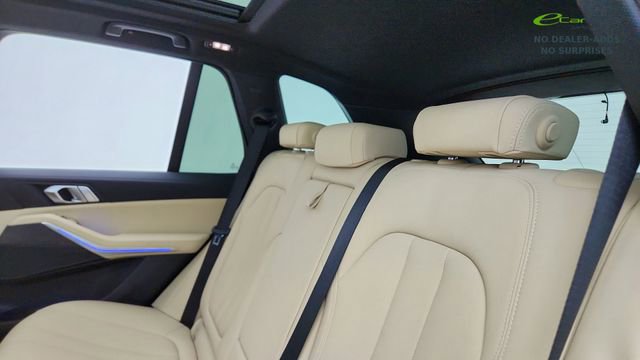 Used 2022 BMW X5 sDrive40i w/ Premium Package RWD image 30