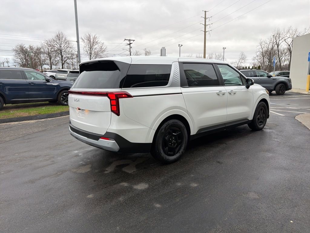 New 2026 Kia Carnival LX FWD image 6