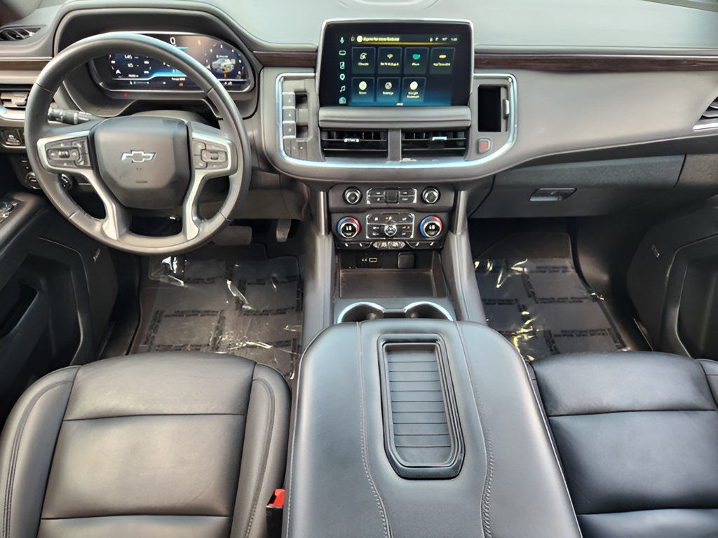 Used 2024 Chevrolet Tahoe Z71 w/ Luxury Package AWD/4WD image 32
