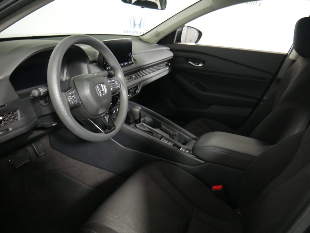 Used 2023 Honda Accord EX image 16