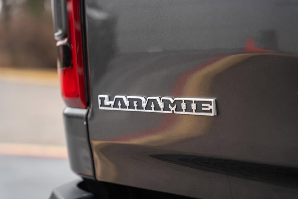 Used 2019 RAM 1500 Laramie image 11
