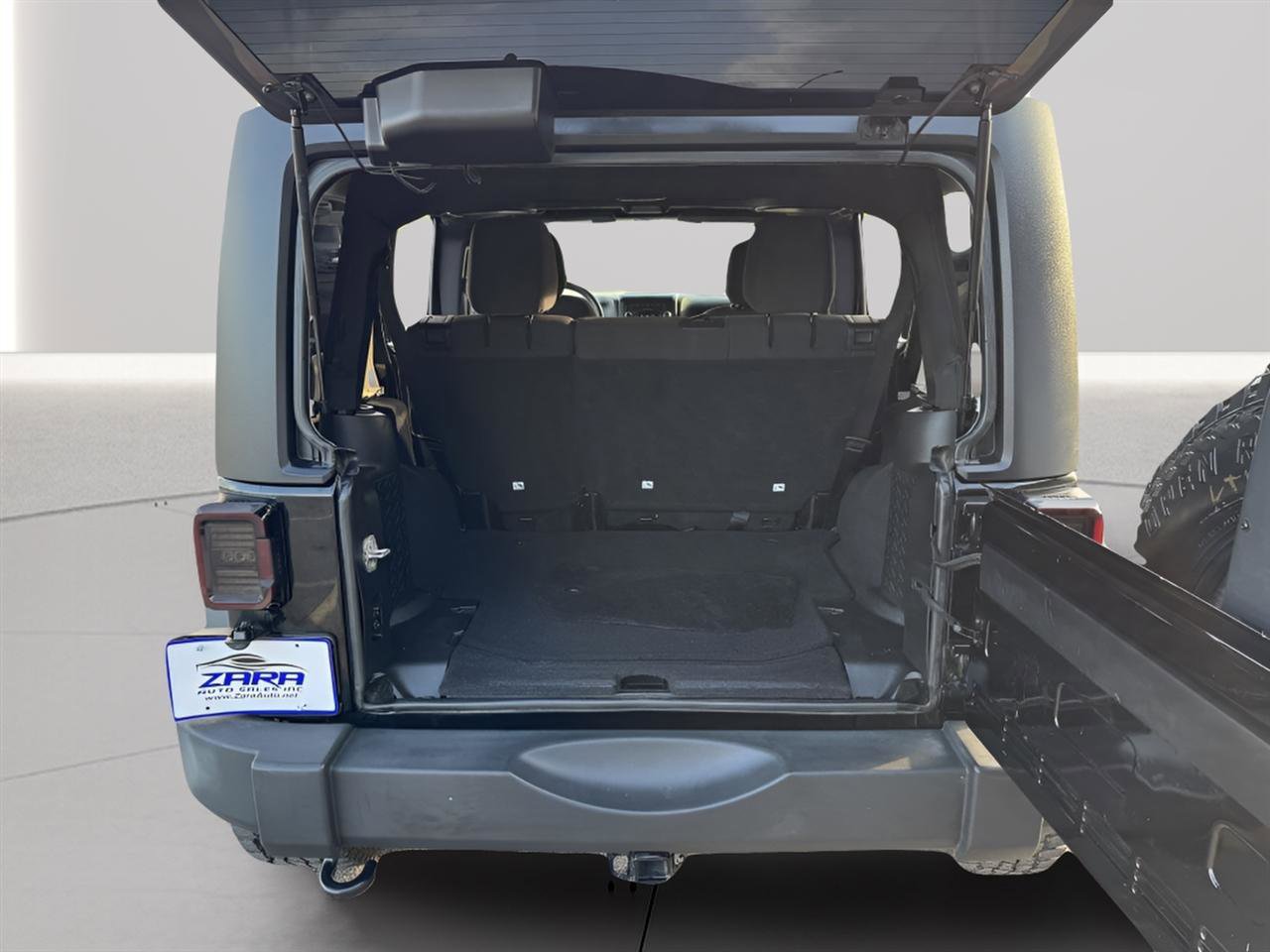 Used 2018 Jeep Wrangler Unlimited Sport S image 27