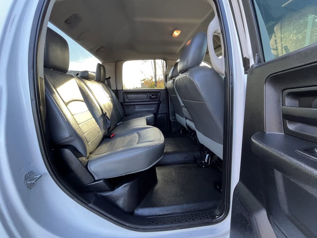 Used 2015 RAM 3500 Tradesman image 19