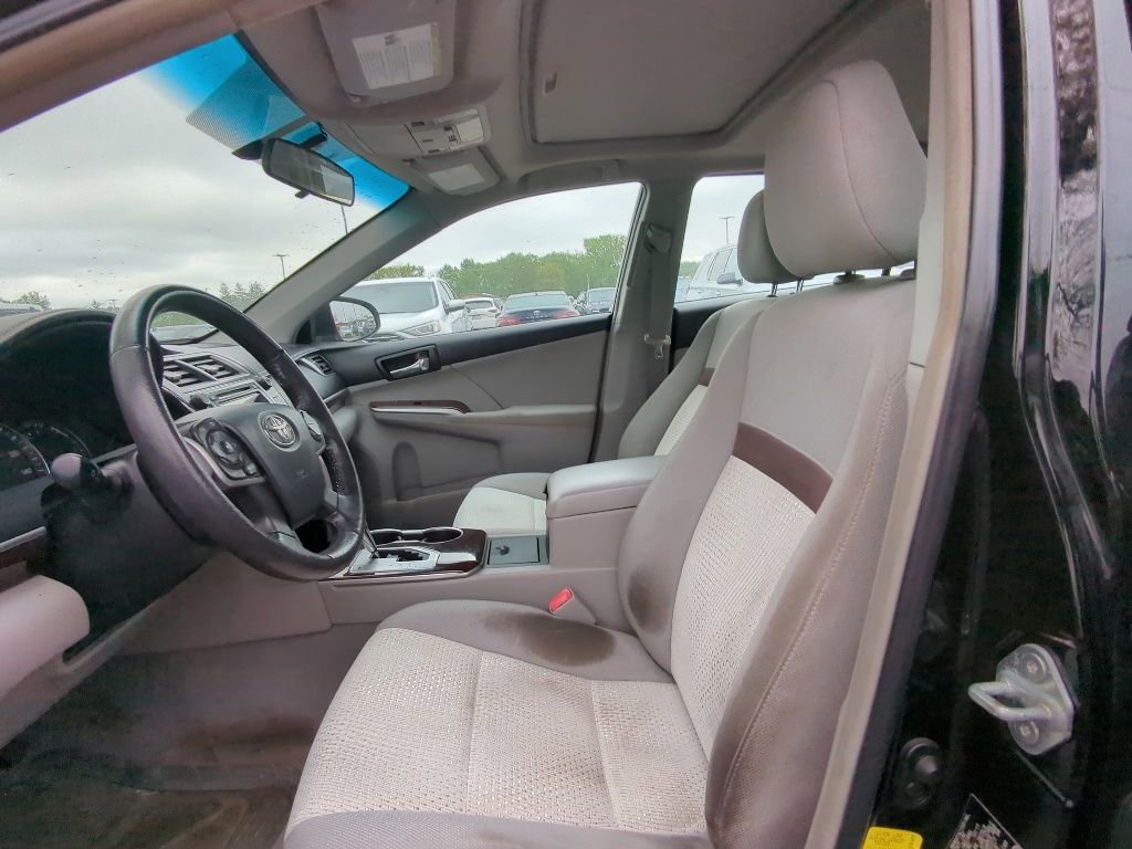Used 2012 Toyota Camry XLE FWD image 6