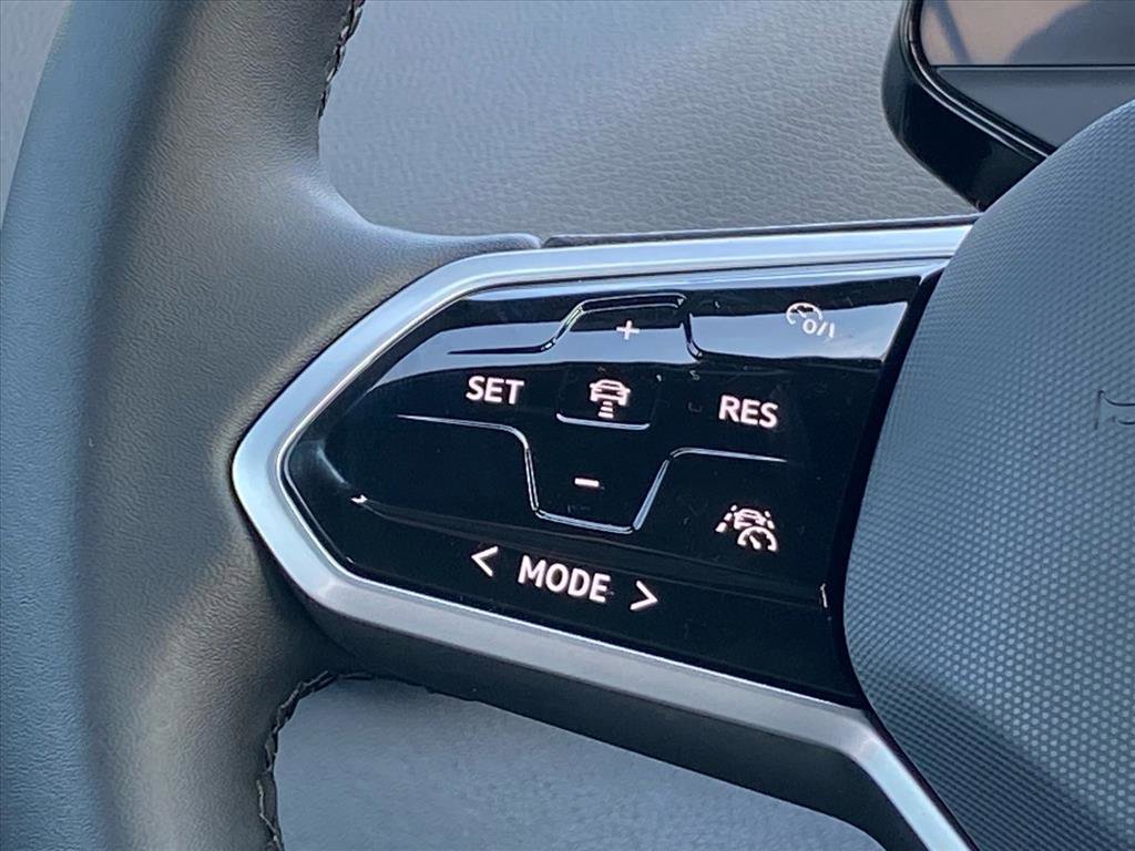 Certified 2023 Volkswagen ID.4 2WD image 8