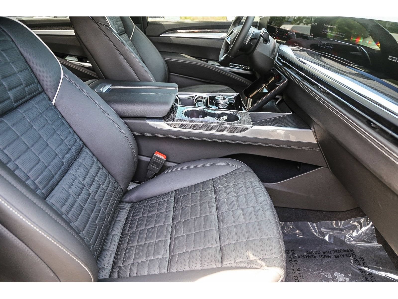 Used 2025 Cadillac Escalade ESV V AWD/4WD image 15