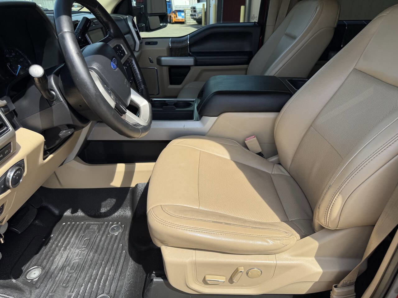 Used 2019 Ford F550 4x4 Crew Cab Super Duty image 10