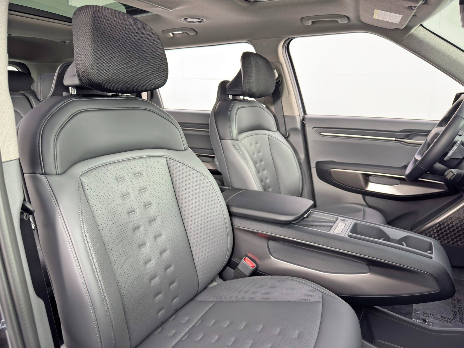 Used 2025 Kia EV9 Wind image 38