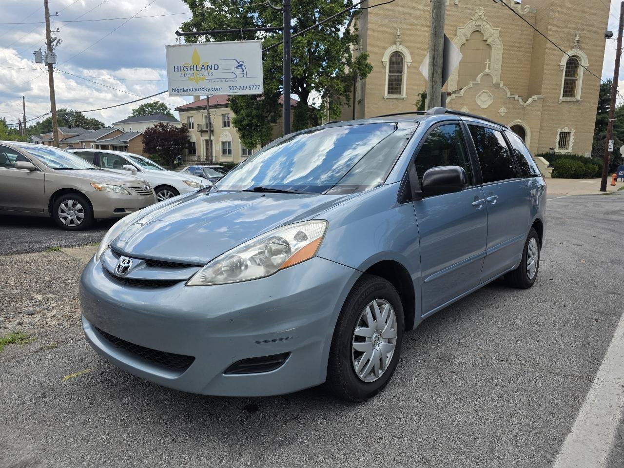 Used 2006 Toyota Sienna LE FWD image 1
