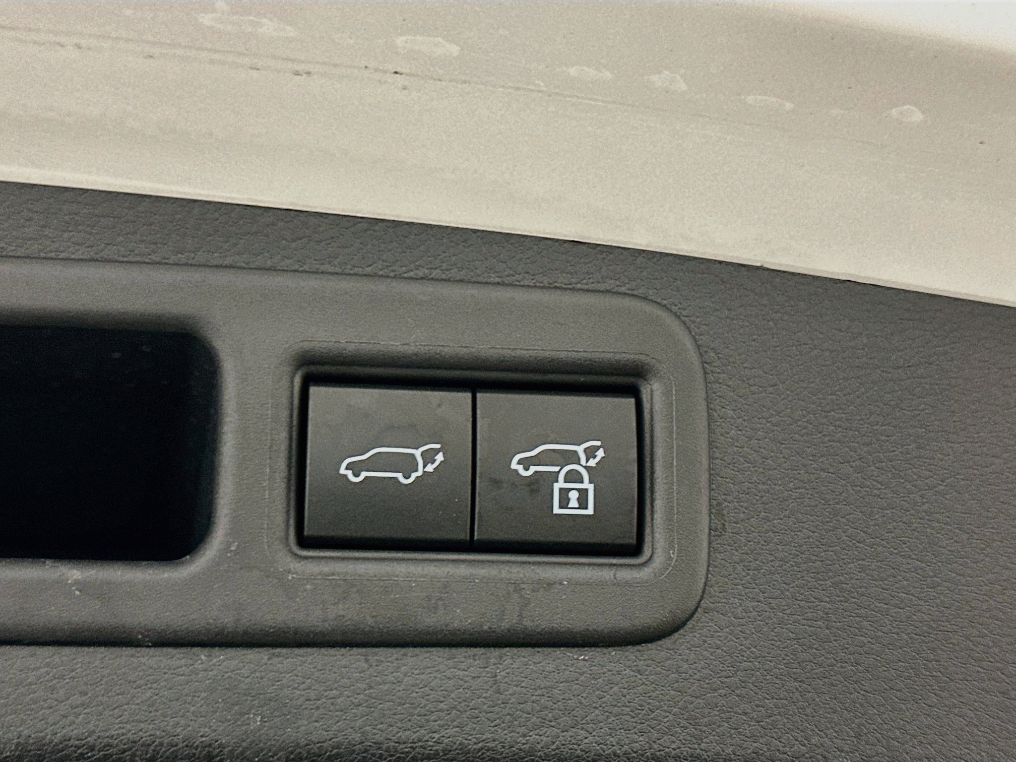 Used 2023 Lexus RX 350 Premium w/ Cold Area Package AWD/4WD image 32