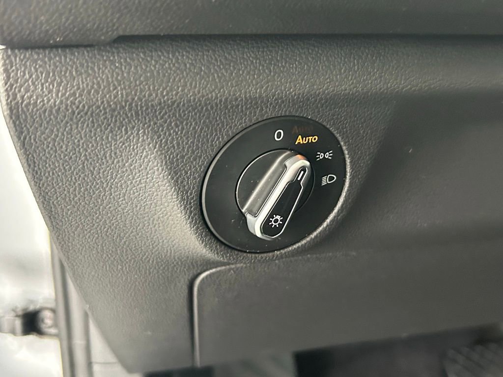 Used 2022 Volkswagen Jetta S image 21