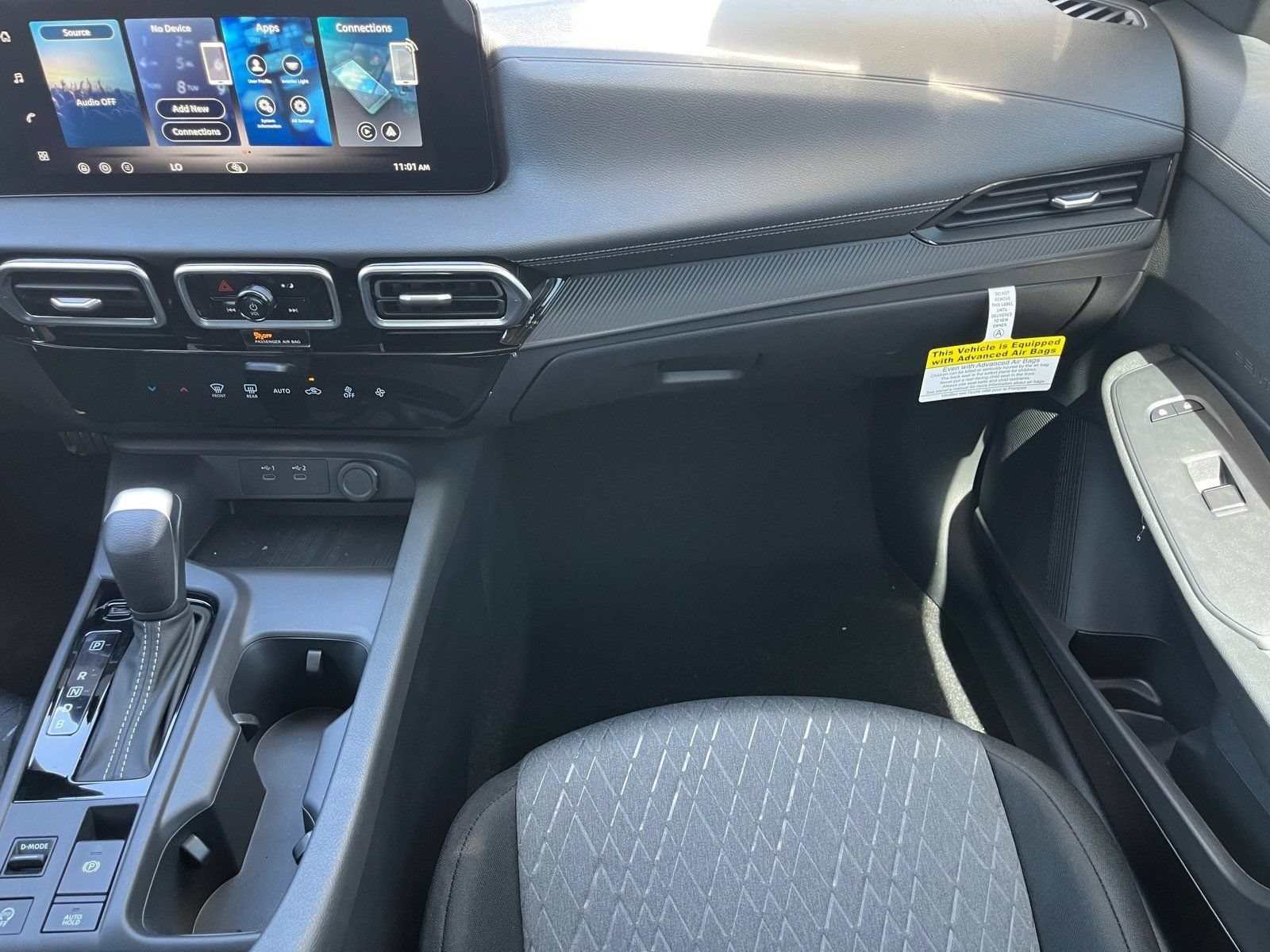 New 2027 Nissan Sentra SV w/ Floor Mat Package FWD image 14