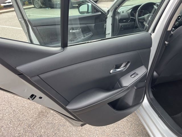 Used 2023 Nissan Sentra SV w/ All-Weather Package FWD image 11