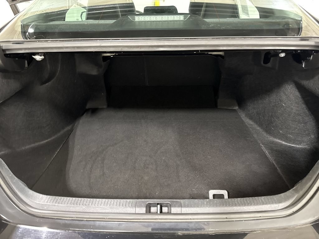 Used 2024 Toyota Camry SE FWD image 23