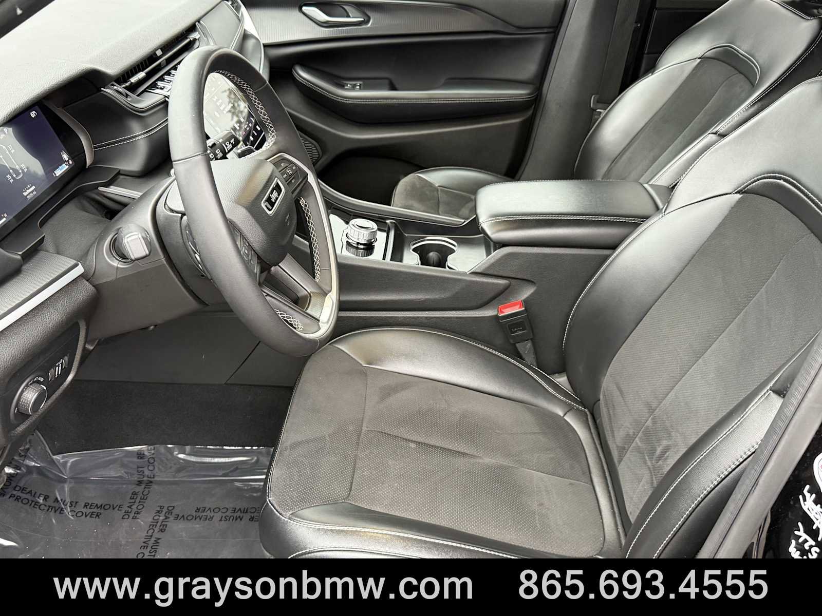 Used 2024 Jeep Grand Cherokee L Laredo image 10