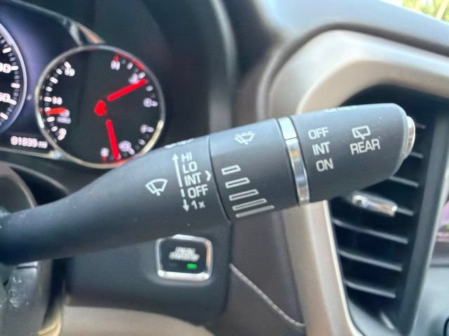 Used 2017 GMC Acadia Denali w/ Technology Package FWD image 23