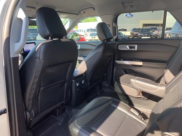 Certified 2022 Ford Explorer Limited w/ Equipment Group 301A RWD image 19