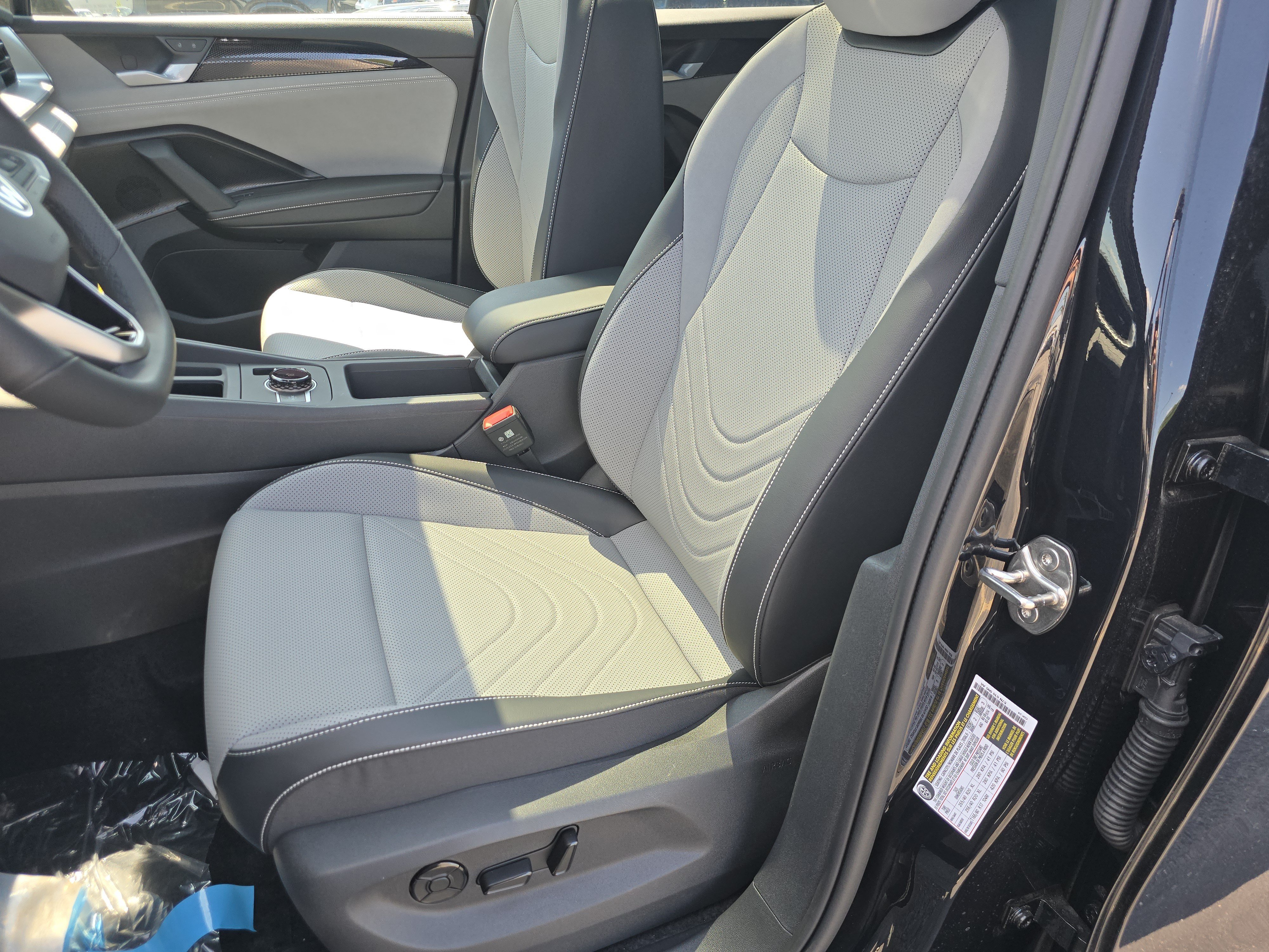 New 2026 Volkswagen Tiguan SE R-Line AWD/4WD image 20