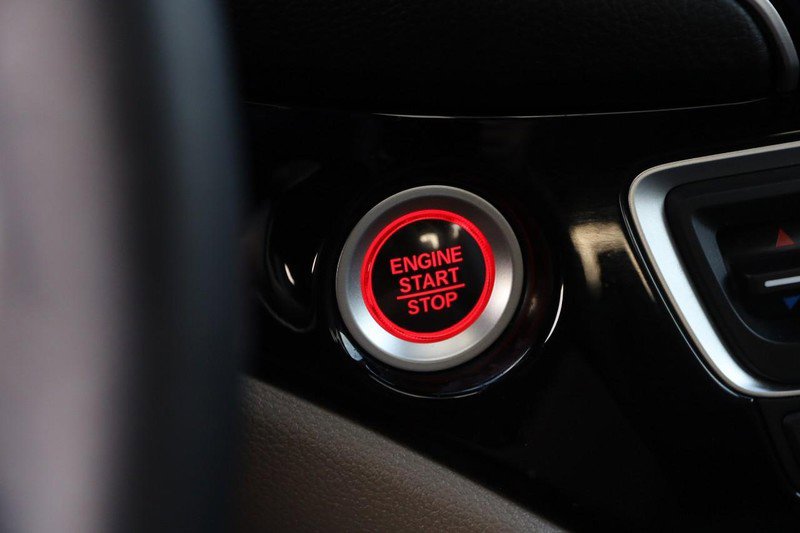 Used 2022 Honda Pilot Touring image 15