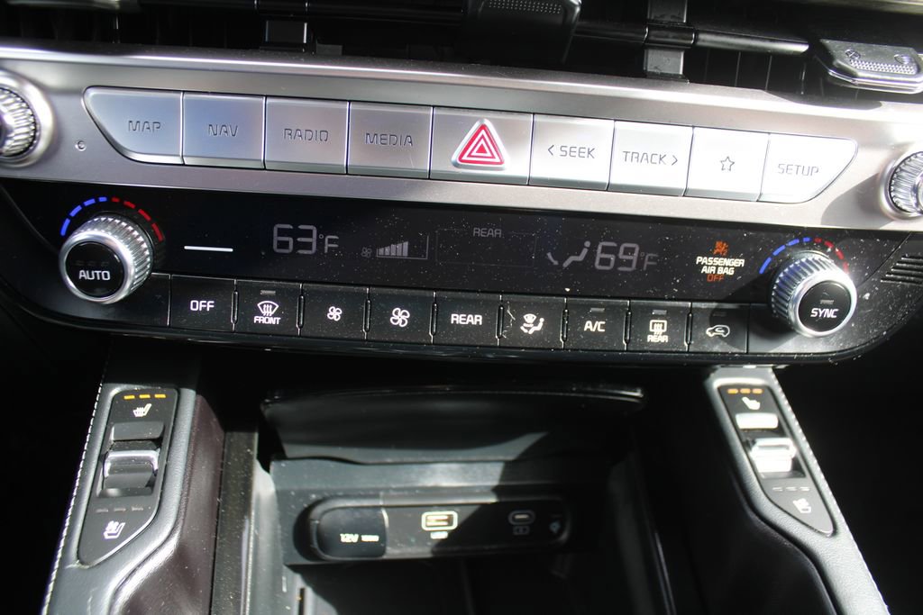 Certified 2024 Kia Telluride EX w/ EX Captain's Chair Package image 48