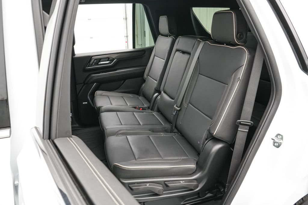 Used 2026 GMC Yukon Elevation AWD/4WD image 19