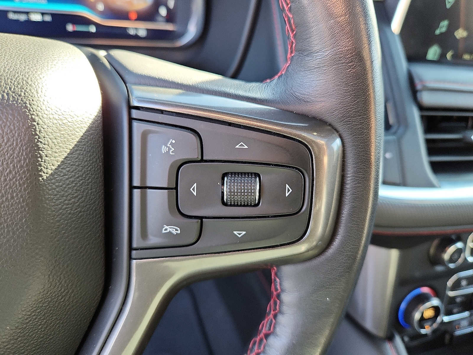 Used 2022 Chevrolet Tahoe RST w/ Luxury Package image 21